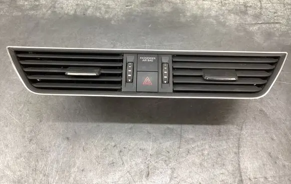 Skoda Superb B8 (3V) Dash center air vent grill 3V0820951C 09569 26012016