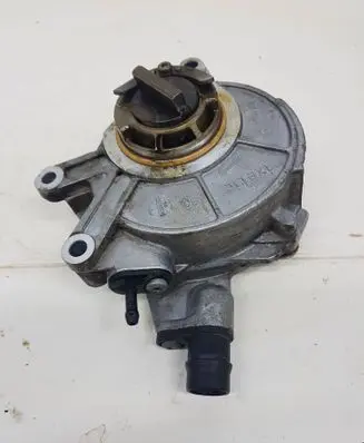 BMW 7 F01 F02 F03 F04 Vacuum pump 8605976 62739010