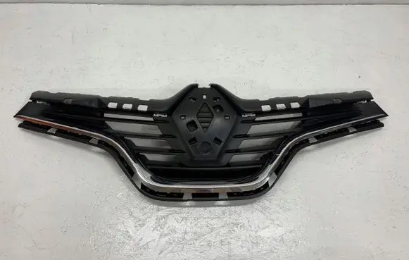 Renault Captur Front bumper upper radiator grill 623102335R