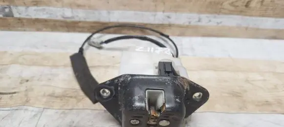 Tailgate/trunk/boot lock/catch/latch