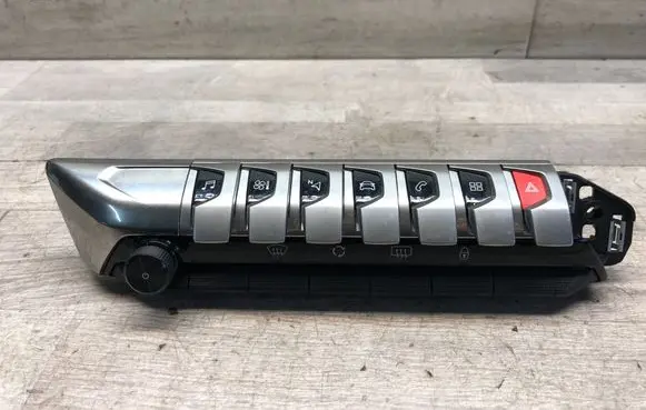 Multifunctional control switch/knob