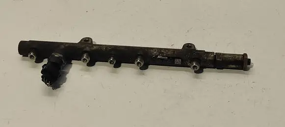 Renault Scenic II - Grand scenic II Fuel main line pipe 0445214024 8200347176 H114017