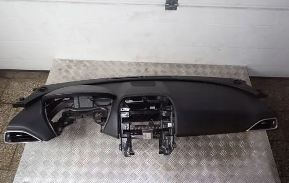 Jaguar F-Pace Dashboard 