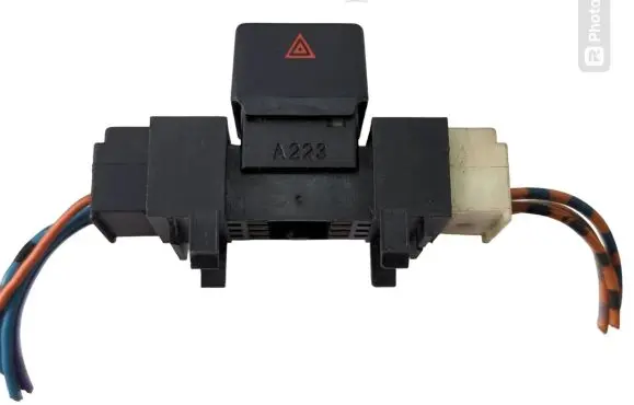 Fiat Tipo Hazard light switch A223