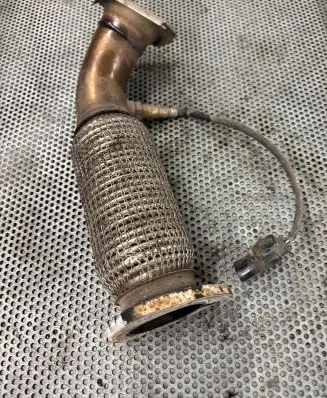 Iveco Daily 35.8 - 9 Exhaust manifold