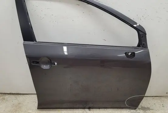 Suzuki SX4 S-Cross Front door