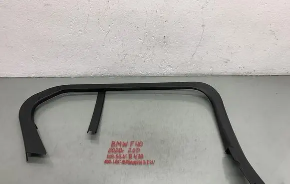 BMW 1 F40 Rear door window/glass frame 18648510