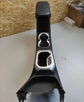 Jeep Renegade Armrest 735592335
