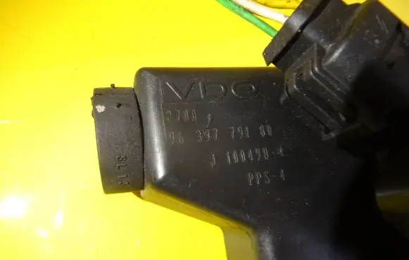 Peugeot 206 Accelerator throttle pedal 9639779180