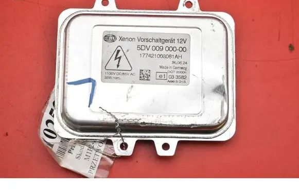 Skoda Superb B6 (3T) Voltage converter/converter module 5DV009000-00