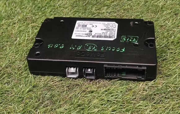 Ford Focus Bluetooth control unit module FR3T14D212SB 140D4F4B4239