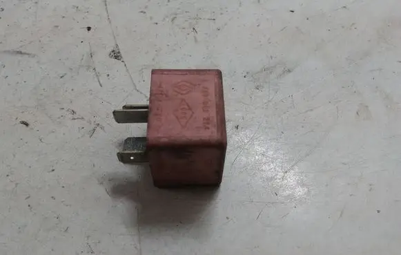Renault Megane II Other relay 8200308271