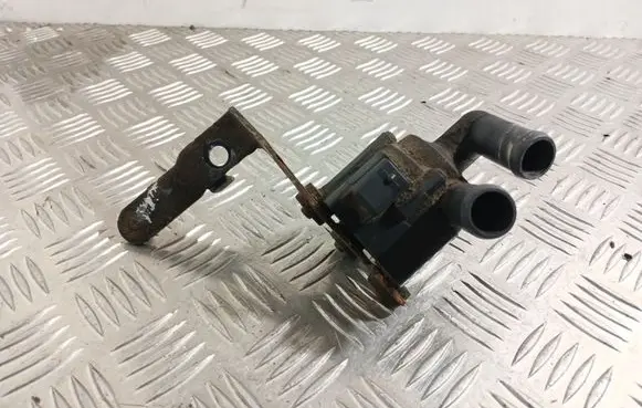 Volkswagen PASSAT B7 Electric auxiliary coolant/water pump 5N0965561