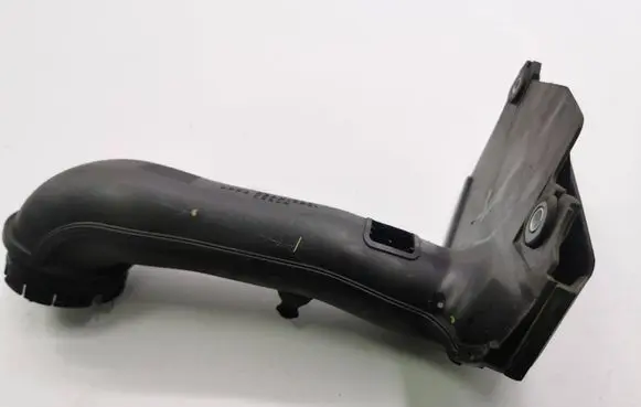 Mazda CX-7 Air intake duct part R2AX13201 K3804