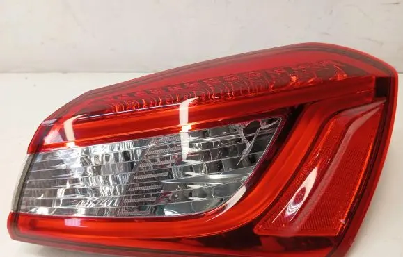 Maserati Ghibli Rear/tail lights 06700084810