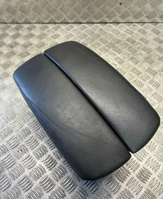 BMW X6 E71 Armrest 0117661