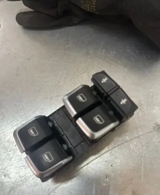 Audi A6 S6 C7 4G Electric window control switch 4G0959851 066210S