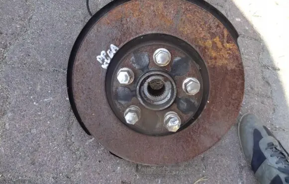 Ford Kuga I Front wheel hub spindle knuckle XXXXXXXXXX