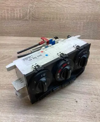Mercedes-Benz A W168 Climate control unit 1688300485 K082098