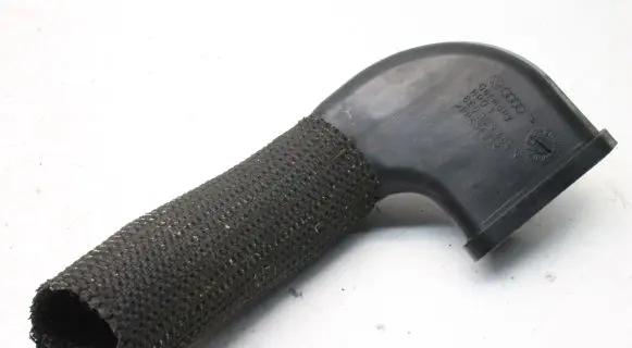 Audi A4 S4 B7 8E 8H Air intake duct part 8E0129604N