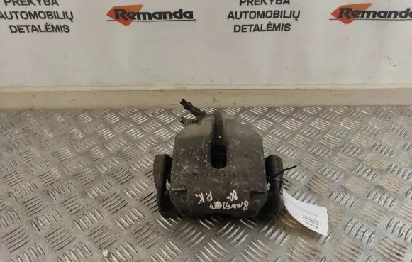 BMW 5 E39 Front brake caliper 602212968