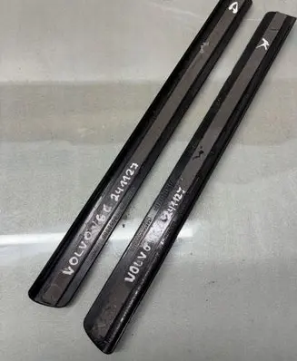 Volvo V60 sill trim set (inner) 8659960