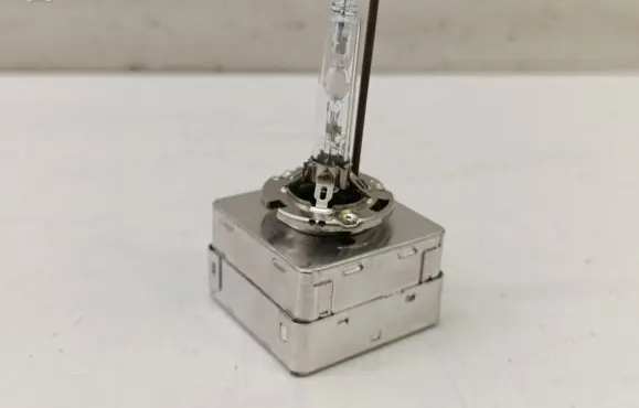 Jeep Cherokee Xenon bulb 9285335244H