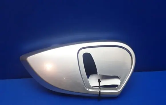 Mercedes-Benz ML W164 Front door seat control surround trim 