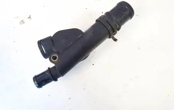 Volkswagen PASSAT B5.5 Engine coolant pipe/hose 038121132d