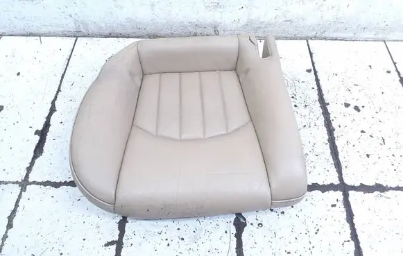 Mercedes-Benz CLS C219 Rear seat A2199200050