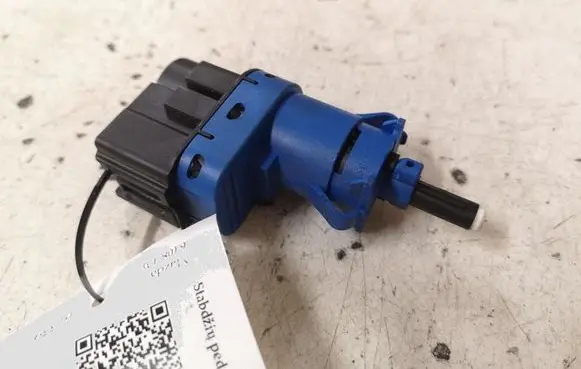 Mazda 6 Brake pedal sensor switch BN7N
