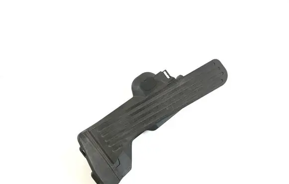 Volkswagen PASSAT B7 Accelerator throttle pedal 1K2723503AJ