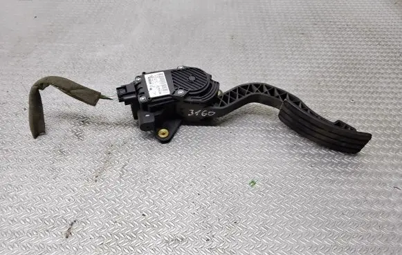 Renault Laguna III Accelerator throttle pedal 180050001R 0280755085