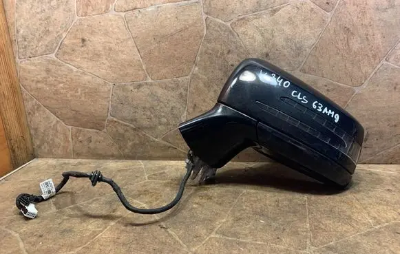 Mercedes-Benz CLS C218 X218 Front door electric wing mirror A2188101116