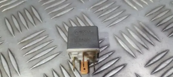 Ford Galaxy Other relay 141951253B 4RA003510-29