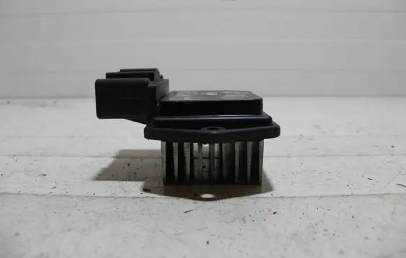 Toyota Avensis Verso Heater blower motor/fan resistor 4993002121