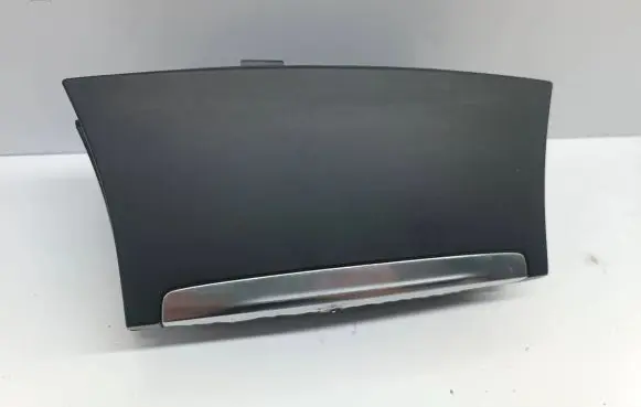 Ashtray (front)