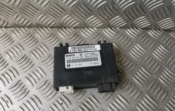Opel Zafira B Parking PDC control unit/module 0263004031 13181070