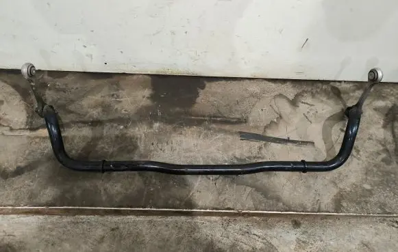 Porsche Macan (95B) Front anti-roll bar/sway bar 4M0411317