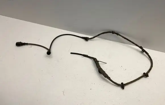 Audi A4 S4 B8 8K Front ABS sensor wiring 