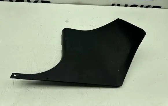 Mercedes-Benz E W212 Foot area side trim A2126800306