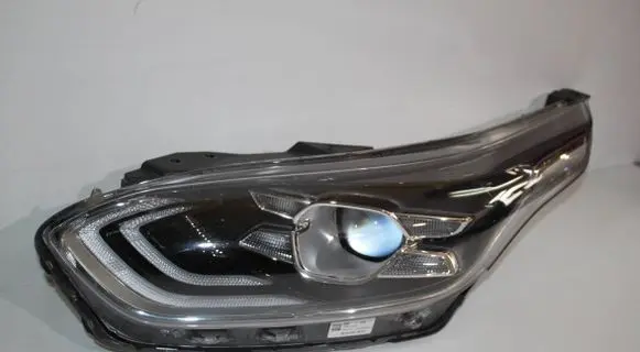 KIA Ceed Headlight/headlamp 92101J7100 130420211415 L009LJ100103767