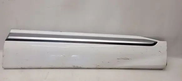 Hyundai Santa Fe Front arch trim 