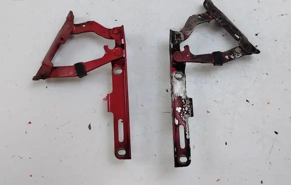 Porsche 911 996 Tailgate/trunk/boot hinge 99651215101