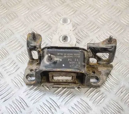 Ford Fiesta Engine mount bracket