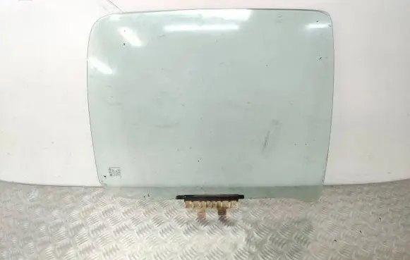 Isuzu D-Max Rear door window glass 43R002086 DOT207AS2 1971993111