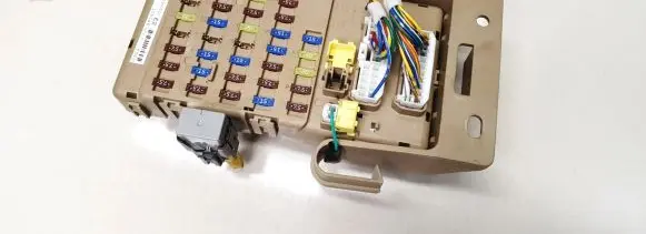 Subaru Outback Fuse box set 82201aj000 82201aj000e2105046