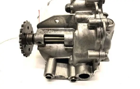 Renault Master III Oil pump 150109223R