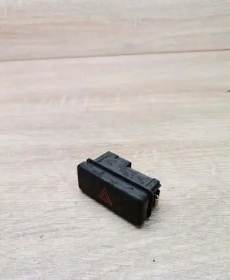 BMW 5 E39 Hazard light switch 8350947