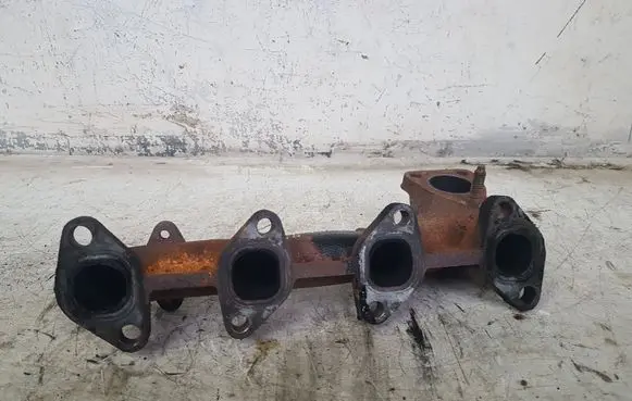 Toyota Corolla Verso AR10 Exhaust manifold
